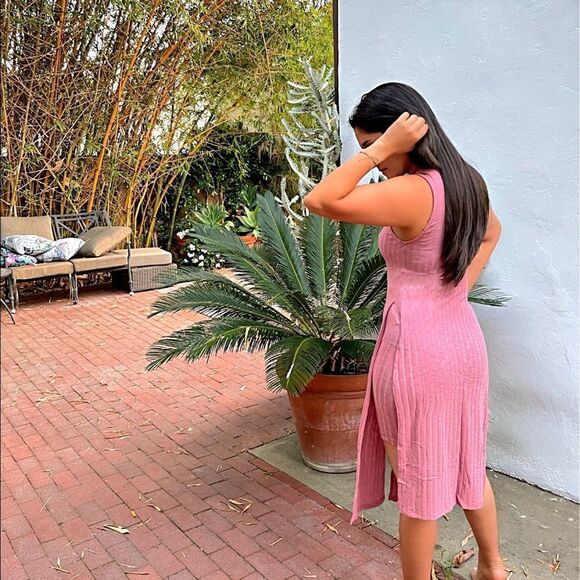 4/$25 2-Piece Set - Picture 2 of 3